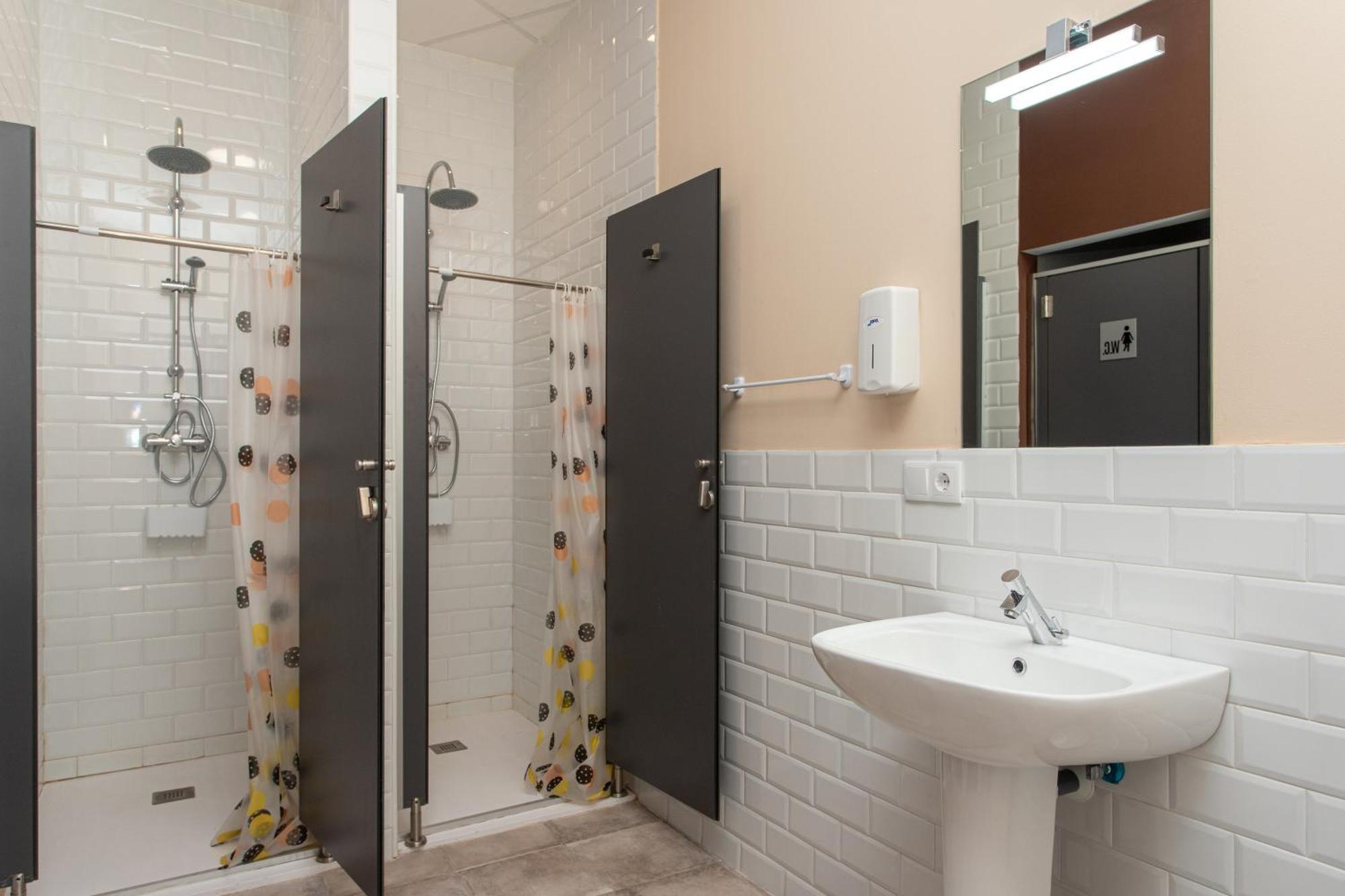 Albergue Hostel Llanes Eksteriør billede